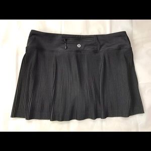 Lululemon pleated skirt
